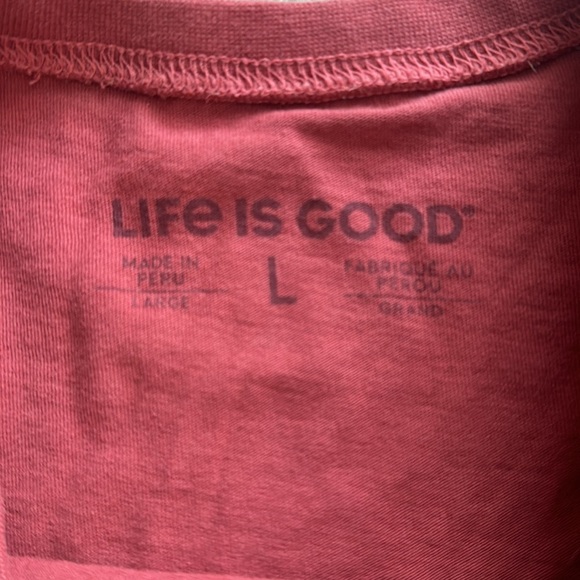 super cute and comfy size L red American flag graphic tshirt from Life is Good!! - Picture 3 of 5